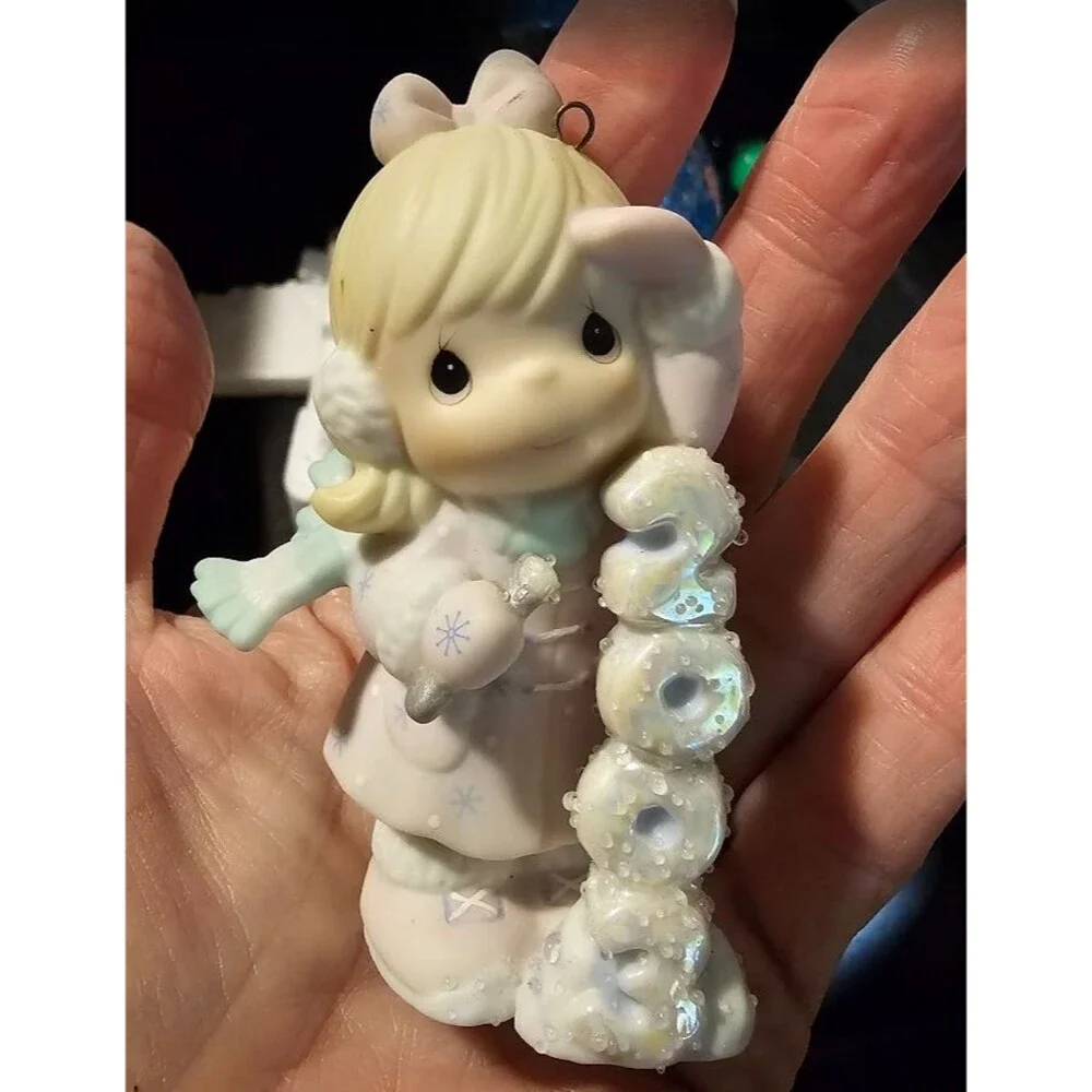 2003 Christmas Precious Moments Figurine, Annual Christmas Figure